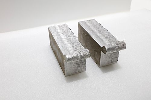 Высокомощный оптоволоконный лазерный станок VF6025H (полностью закрытый лазерный резак с челночным столом)