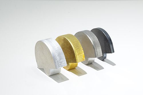 Высокомощный оптоволоконный лазерный станок VF6025H (полностью закрытый лазерный резак с челночным столом)