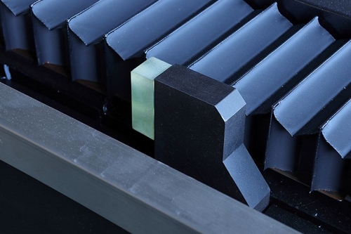 Лазерный оптоволоконный станок LM4050/6060/8080 прецизионной резки