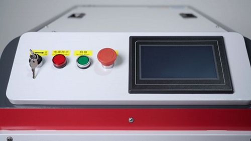 Портативный станок для лазерной очистки металла